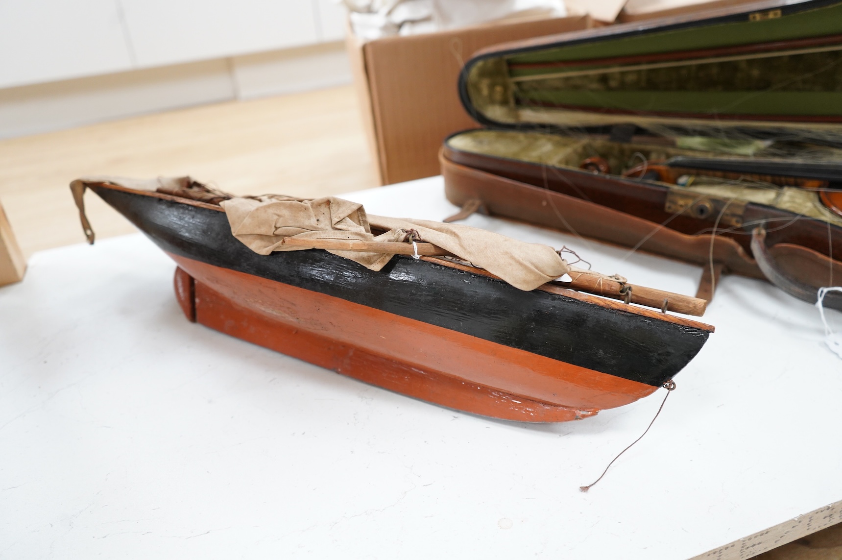 An early 20th century pond yacht